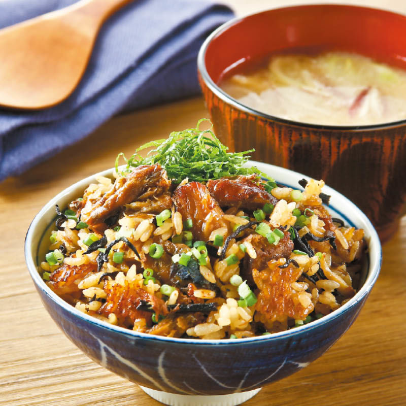 さばみそ缶で炊き込みご飯