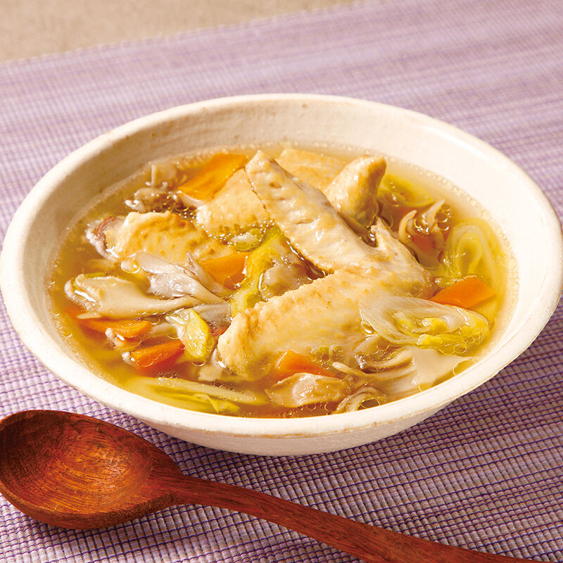 鶏手羽の白湯風スープ