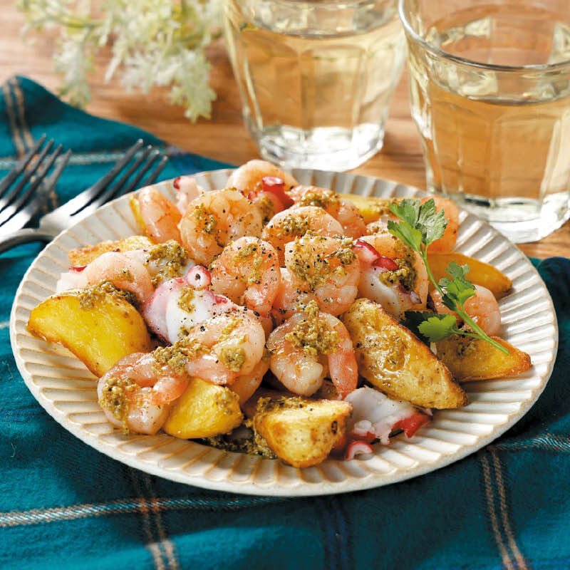 タコ・エビ・ポテトのソテー ジェノヴァ風