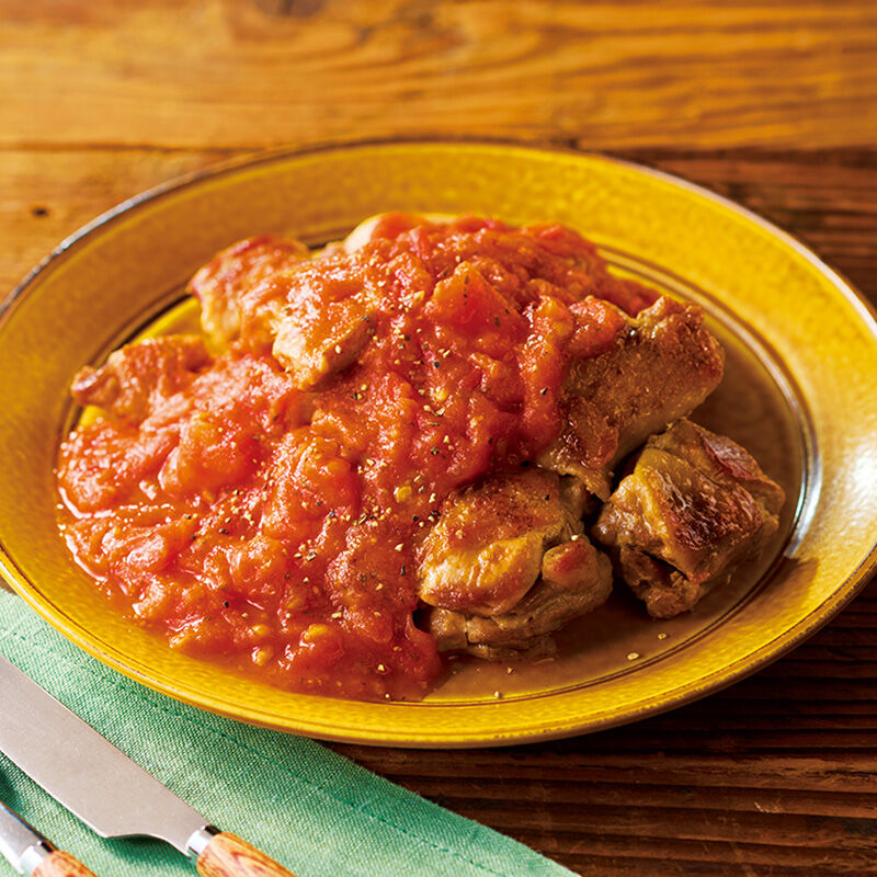 生トマトとハーブソルトの濃厚ソースで鶏肉のソテー