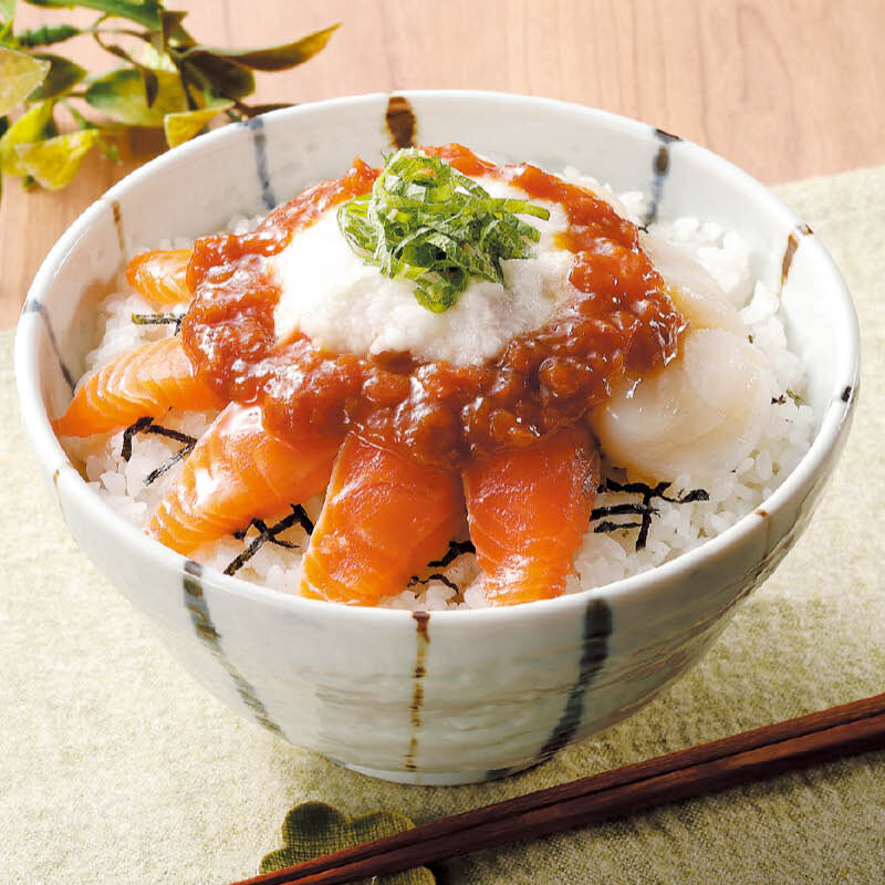サーモンとほたての梅ダレ丼