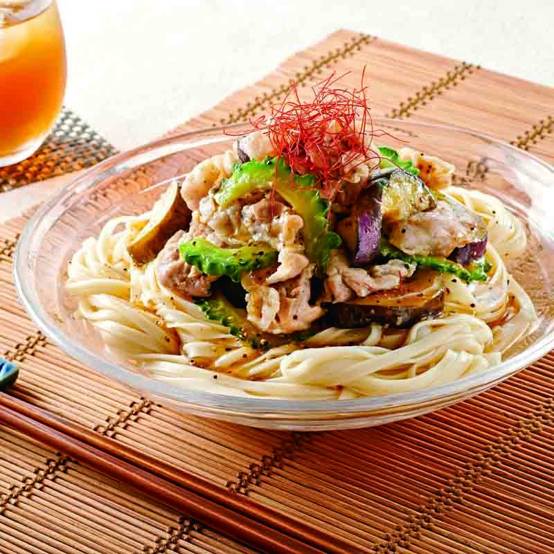 豚肉と夏野菜の塩だれ混ぜうどん